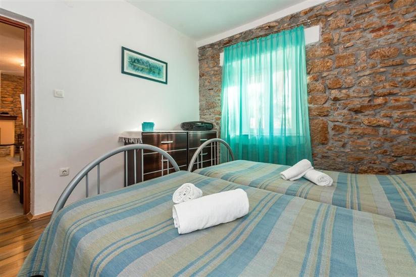 House K1, for 8 persons