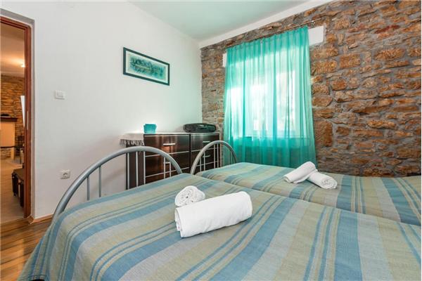 House K1, for 8 persons