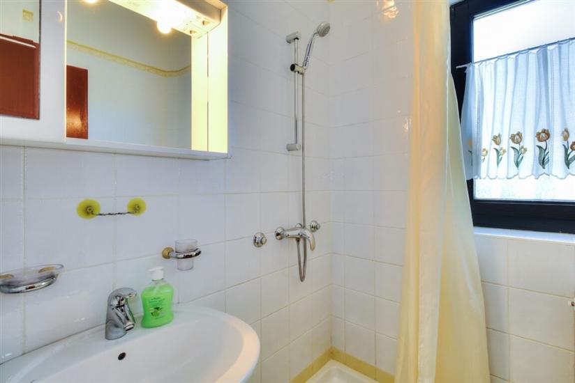 Apartman A2, na 5 osebe