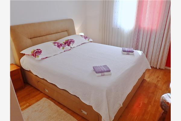 Apartment A2, for 6 persons