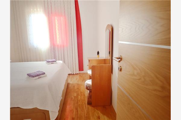 Apartment A2, for 6 persons