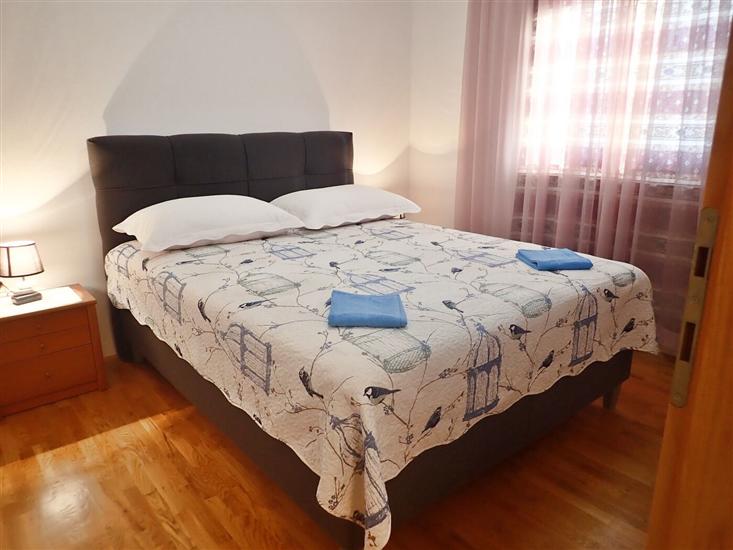 Apartment A2, for 6 persons