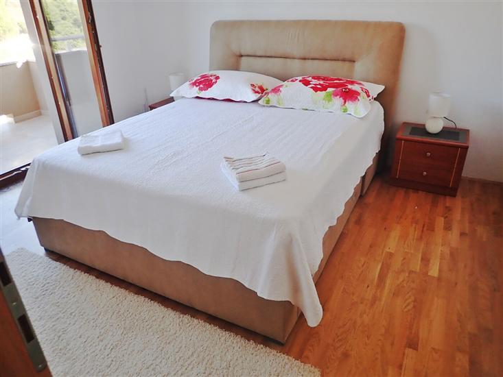 Apartment A2, for 6 persons