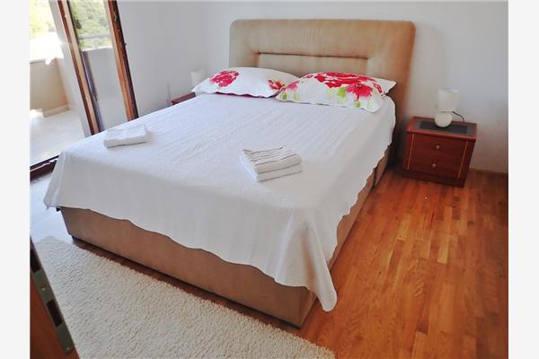 Apartment A2, for 6 persons