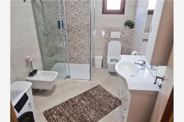 Apartment A2, for 6 persons