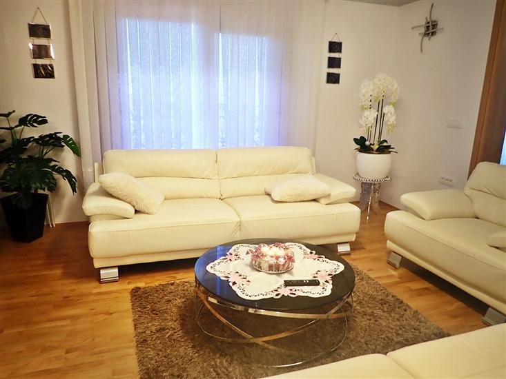 Apartment A2, for 6 persons