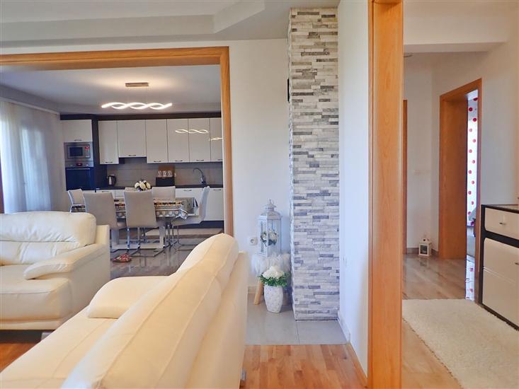 Apartment A2, for 6 persons