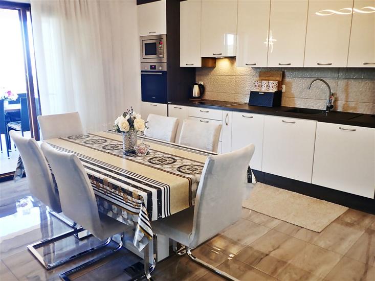 Apartment A2, for 6 persons