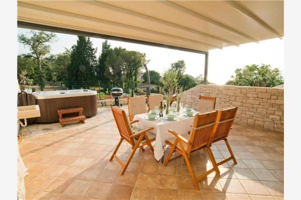 Apartment A1, for 6 persons