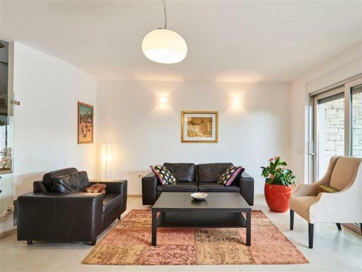 Apartment A2, for 6 persons