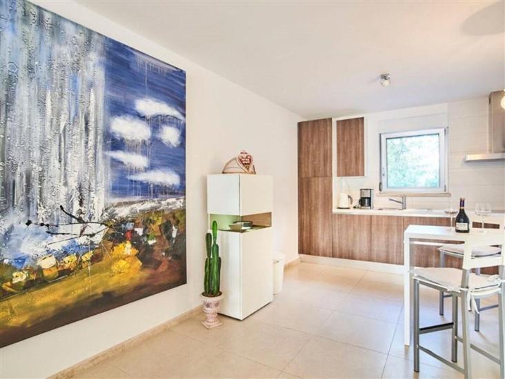 Apartment A2, for 6 persons