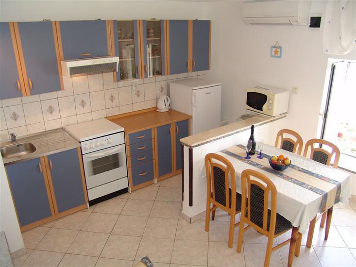 Apartment A3, for 5 persons