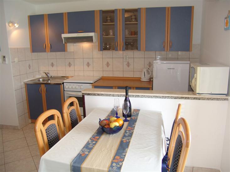 Apartment A3, for 5 persons