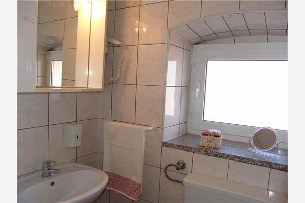 Apartment A3, for 5 persons