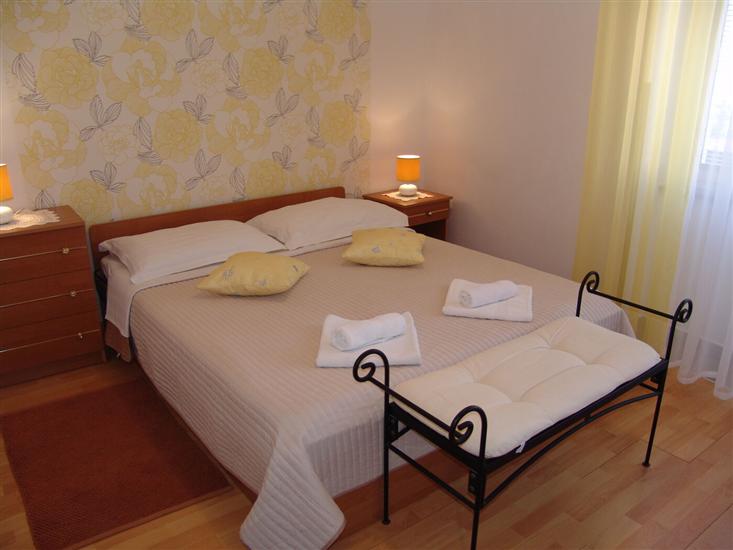 Apartment A3, for 5 persons