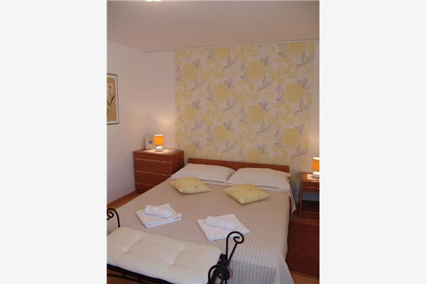 Apartment A3, for 5 persons