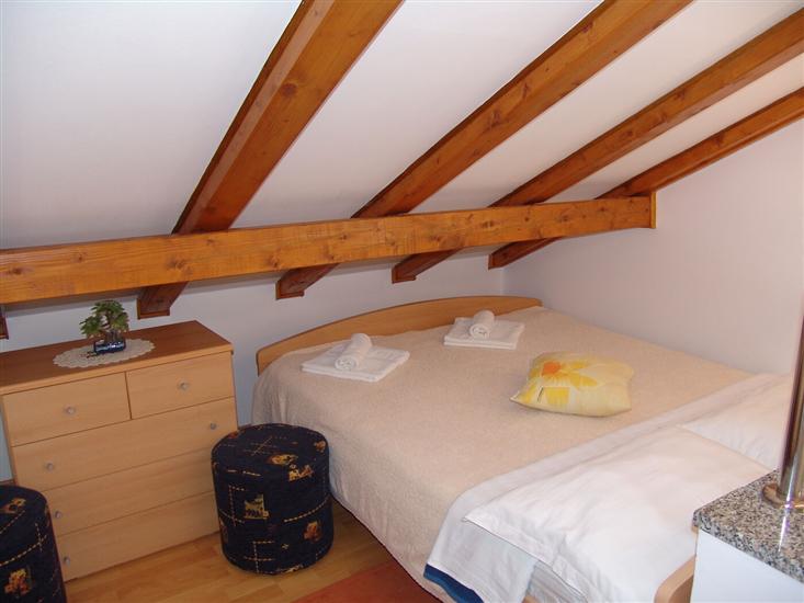 Apartment A3, for 5 persons