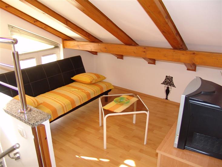 Apartment A3, for 5 persons
