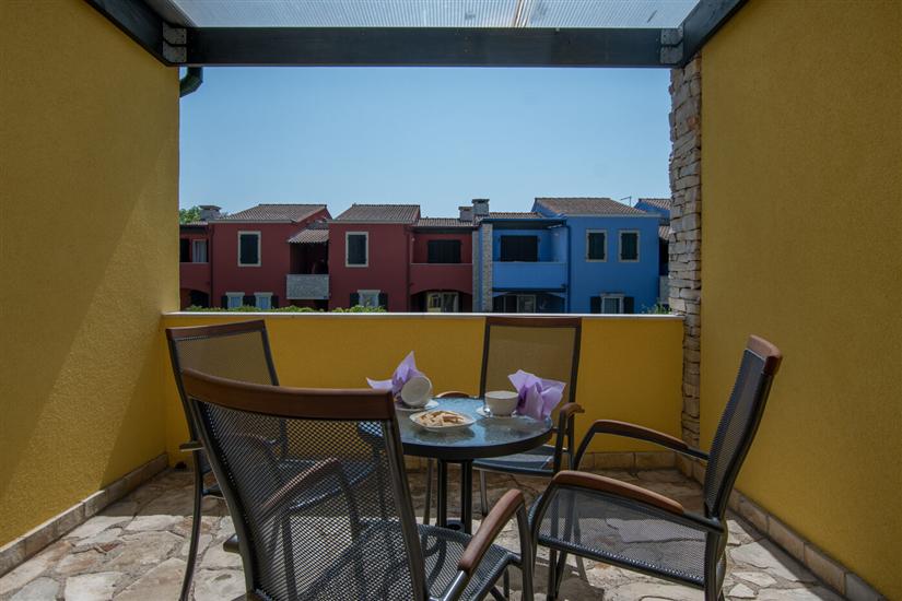 Apartment A1, for 6 persons