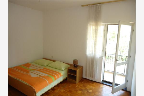 Apartment A1, for 8 persons