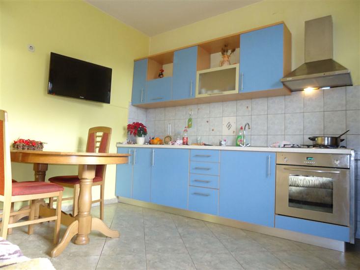Apartment A1, for 8 persons