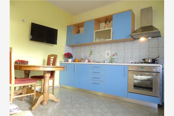 Apartment A1, for 8 persons