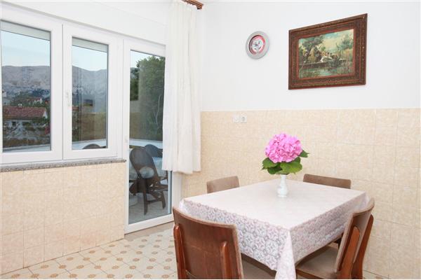 Apartman A2, za 5 osoba/e