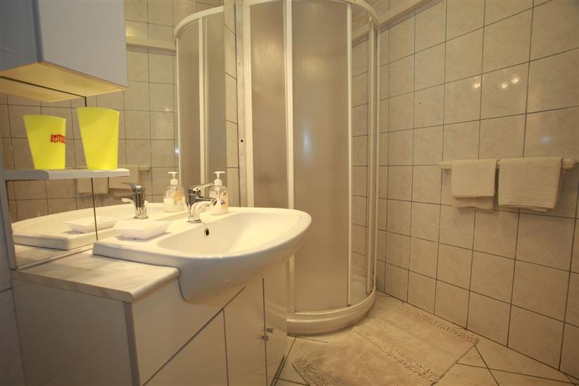 Apartman A1, za 5 osoba/e