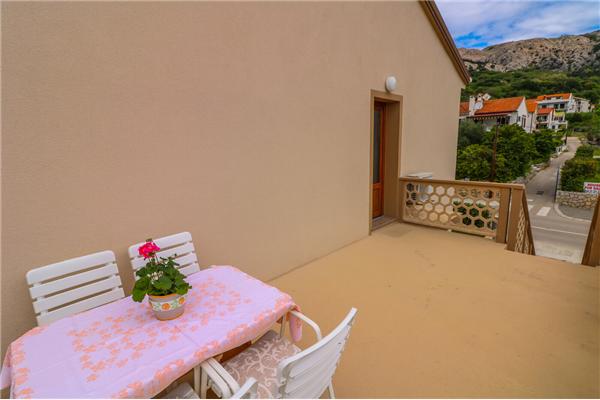 Apartment A2, for 4 persons