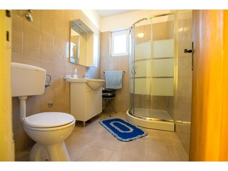 Apartment A1, for 6 persons