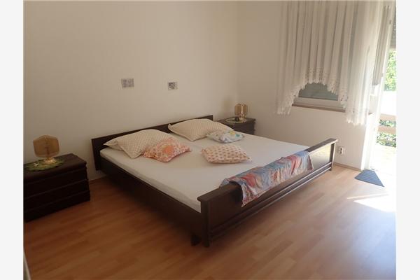 Apartment A1, for 6 persons