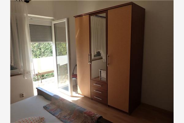 Apartment A1, for 6 persons