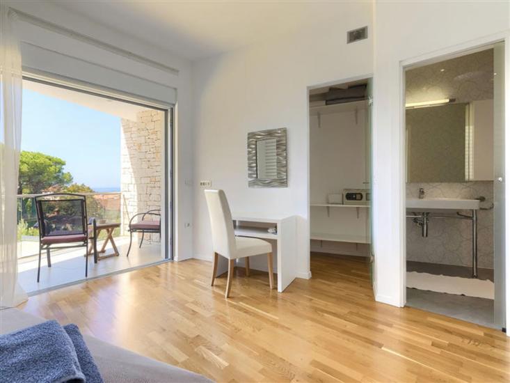 Apartment A1, for 6 persons