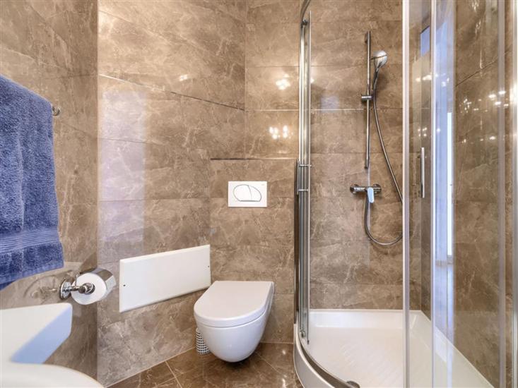 Apartment A1, for 6 persons