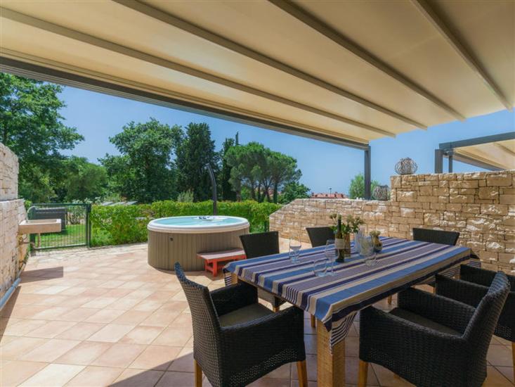 Apartment A2, for 6 persons