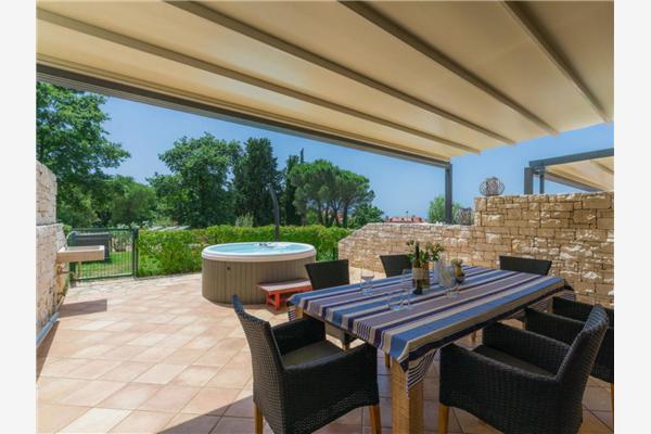 Apartment A2, for 6 persons