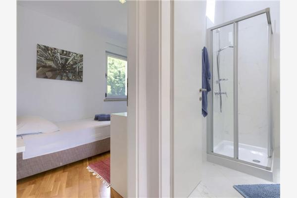 Apartment A2, for 6 persons