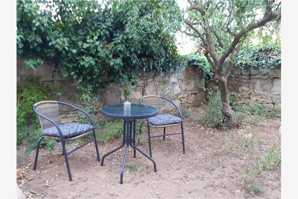 Room S1, for 2 persons