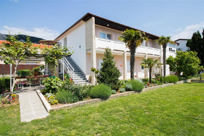 Apartamenty i Pokoje Albina