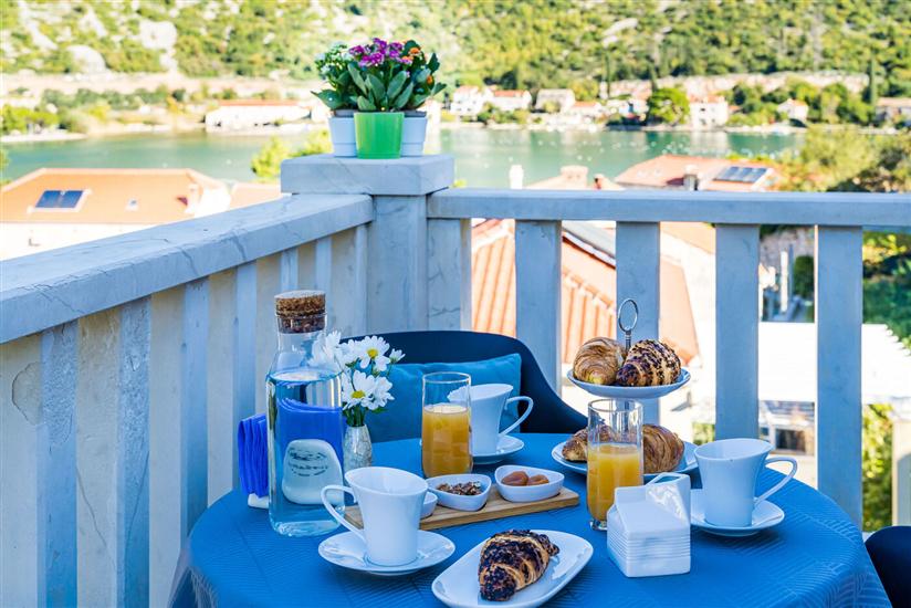 Apartment A1, for 4 persons