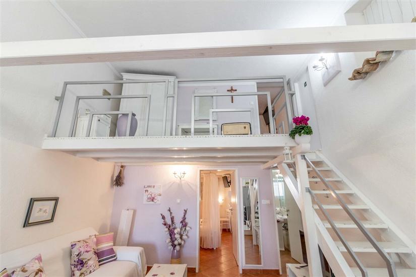 Apartment A1, for 6 persons