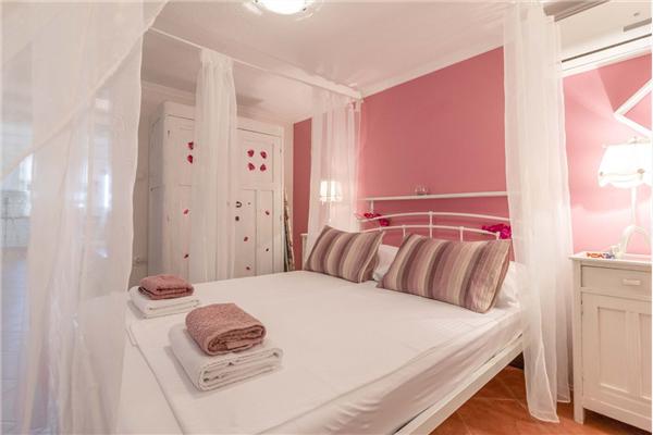 Apartment A1, for 6 persons