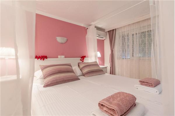 Apartment A1, for 6 persons