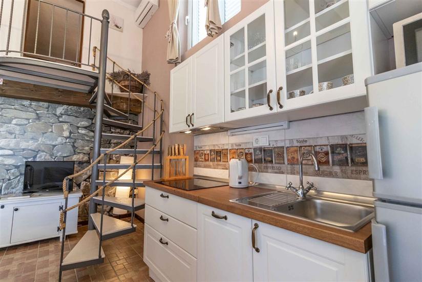 Apartment A2, for 6 persons