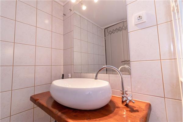 Apartment A2, for 6 persons