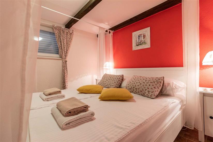 Apartment A2, for 6 persons