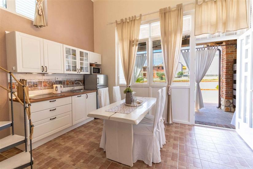 Apartment A2, for 6 persons