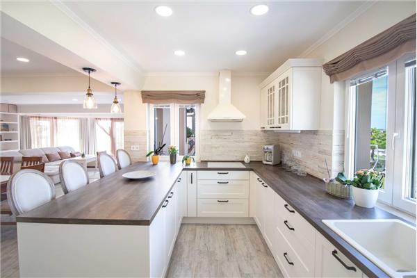 Apartment A4, for 6 persons