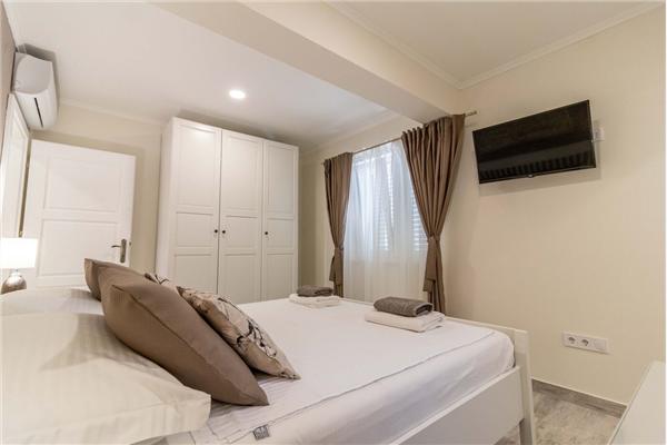 Apartment A4, for 6 persons