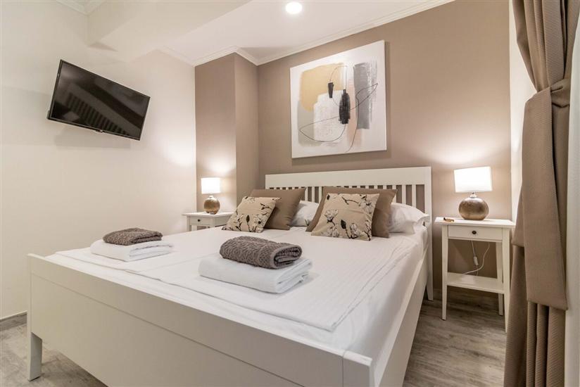 Apartment A4, for 6 persons